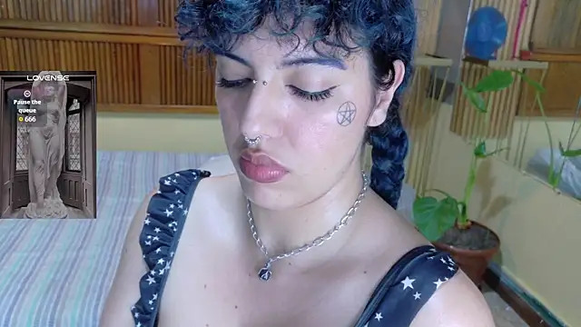 Eli666uwu's Live XXX Chat