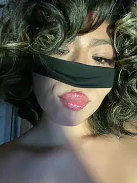 nenalayla's Live XXX Chat