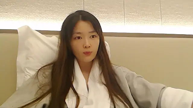 Mimi-cnbaby's Live XXX Chat