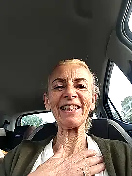 clarabell4 Chat XXX in diretta