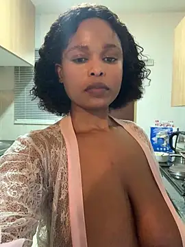 sexflameswolf Adlı Modelin Canlı XXX Sohbeti
