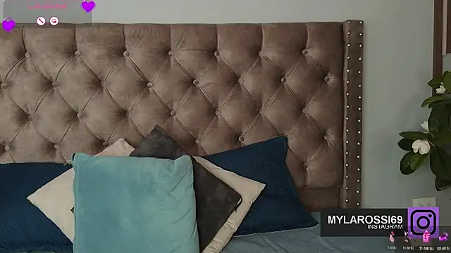 Mylarossi 라이브 XXX 채팅