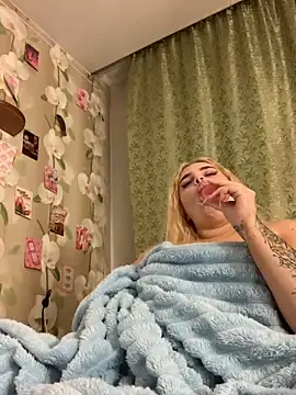 Vxetu's Live XXX Chat