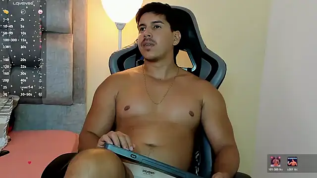 Chatroom XXX en direct de victor_vixen
