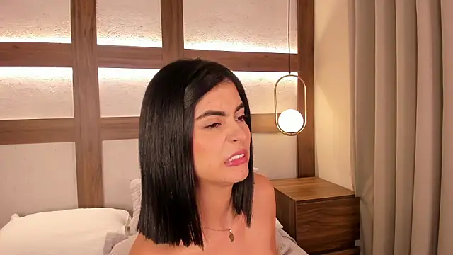 SarhaVega's Live XXX Chat