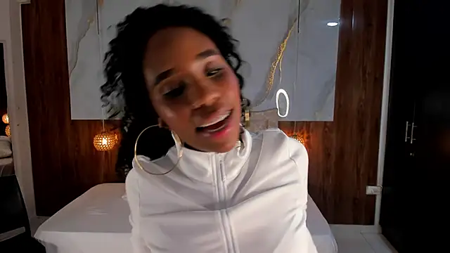 Chatroom XXX en direct de lia_16