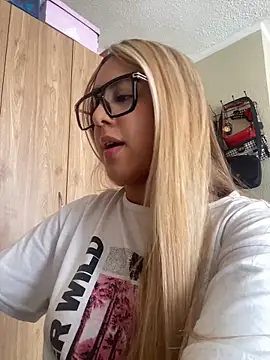XXX chat uživo modela Miabonnett_