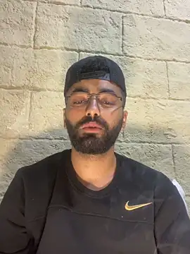 Arabic_male07n Webbikameraesitys