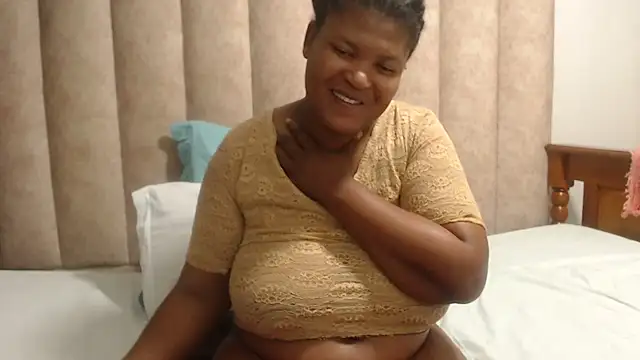 Živý XXX chat CandyYumsAerolaX