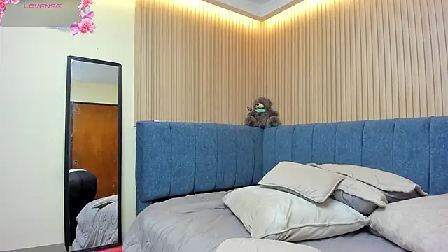 Živý XXX chat zara_milf