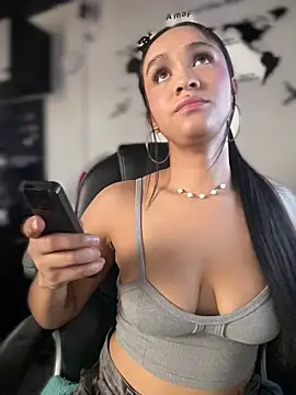 Isabella-Teen – Live XXX-chat