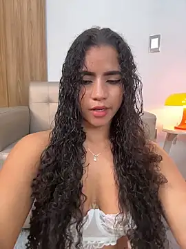 Chatroom XXX en direct de ZaraReyes