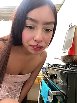 Miakittyyy's Live XXX Chat