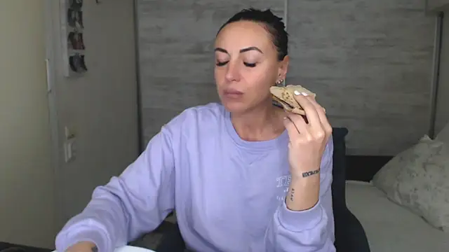 دردشة CloveLove الجنسية المباشرة