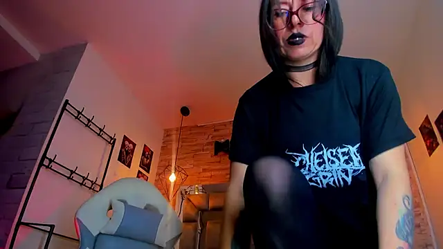 Evangelinejoness_'s Live XXX Chat