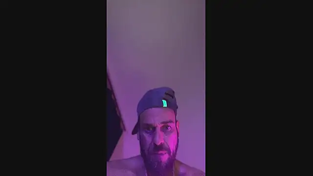 Guyst049 Webcam-Show