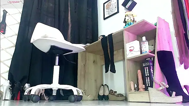 myla_sarahのライブXXXチャット