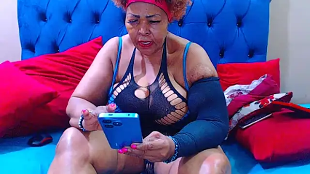ebonycandy10 Adlı Modelin Canlı XXX Sohbeti