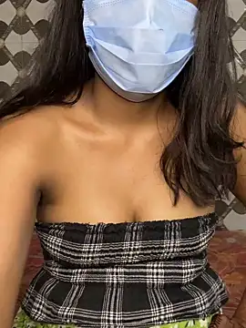 دردشة SHY_SATAAKSHI الجنسية المباشرة