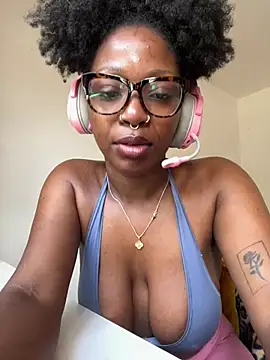 Chat XXX en directo de mochakaia