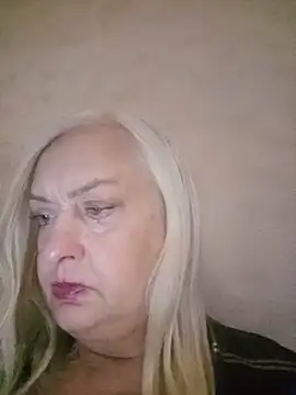 Chat XXX en directo de Julia20X