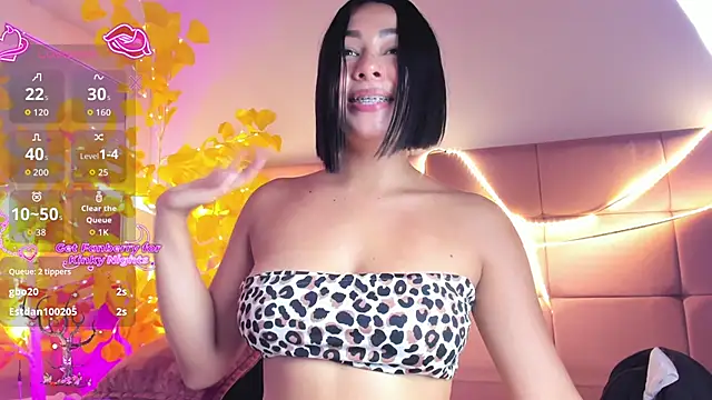 ZoeBruneet's Live XXX Chat