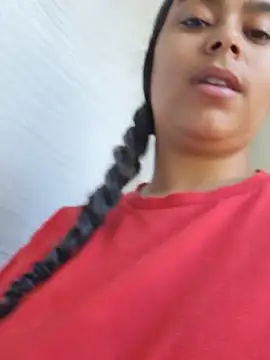 cinnaminnie's Live XXX Chat