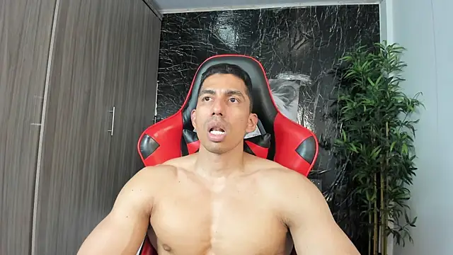 Erik_castle's Webcam Show