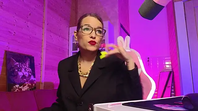 Lady_Shine's Live XXX Chat