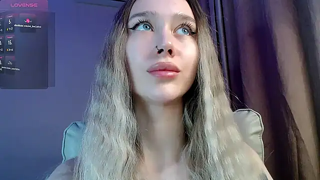 Des_ch লাইভ XXX চ্যাট