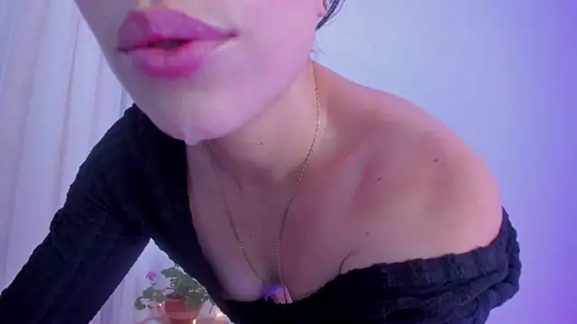 Amatiista's Live XXX Chat
