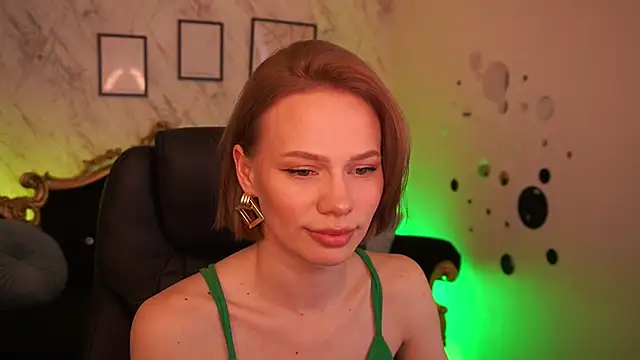 ShyySiren's Live XXX Chat