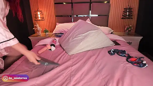 MiaTorres4 라이브 XXX 채팅