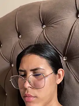 alysson_18 Pertunjukan Webcam