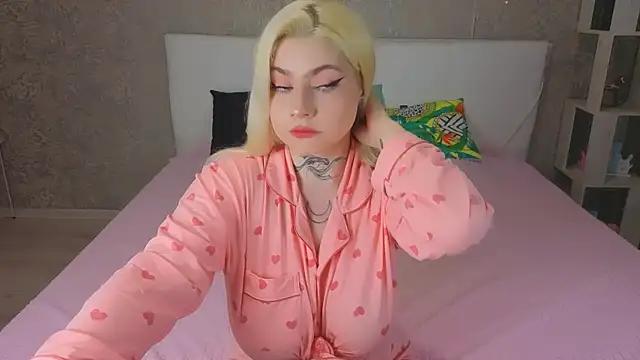 دردشة NikaRocks الجنسية المباشرة