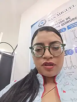 SOFI__10 – Naživo XXX chat