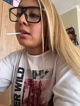 Chat +18 de Miabonnett_ ao vivo