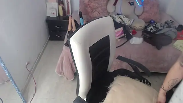 Chat +18 de patty_squirt_ ao vivo