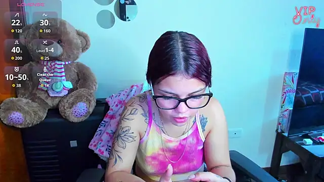 Chat +18 de angelina_77 ao vivo
