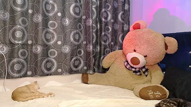 Chat +18 de ANGELIQUE_KLANE ao vivo