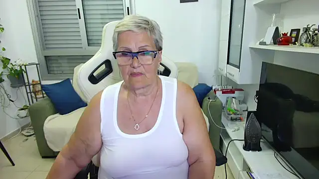 Selenna57 webcam show