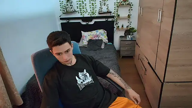 santii_ss Pertunjukan Webcam