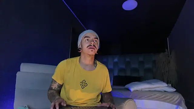 Show webcam de kaletattoo