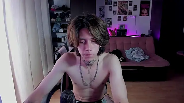 Show modela xIce_Boy na web-kameri