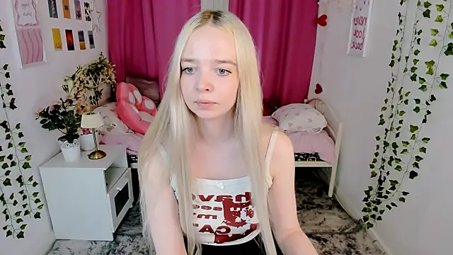 BellaMontgomery Adlı Modelin Canlı XXX Sohbeti