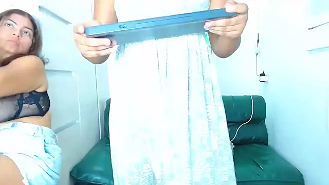 EROTIC_SPA élő XXX-chatje