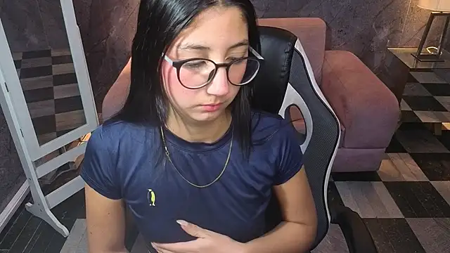Sophie_jones_b live XXX chat