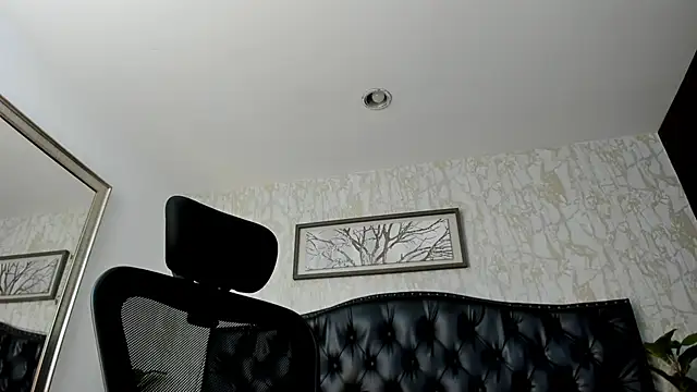 Chat +18 de Lander_Cruz ao vivo