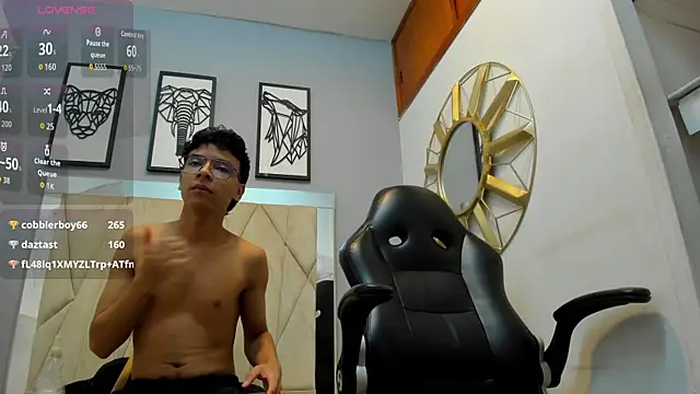Онлайн чат XXX adams_bobby