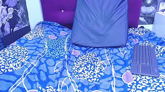 Czat XXX na żywo – violet_angel13